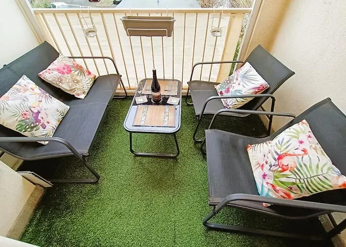 T2 Cozy Avec Parking, Terrasse - Severine